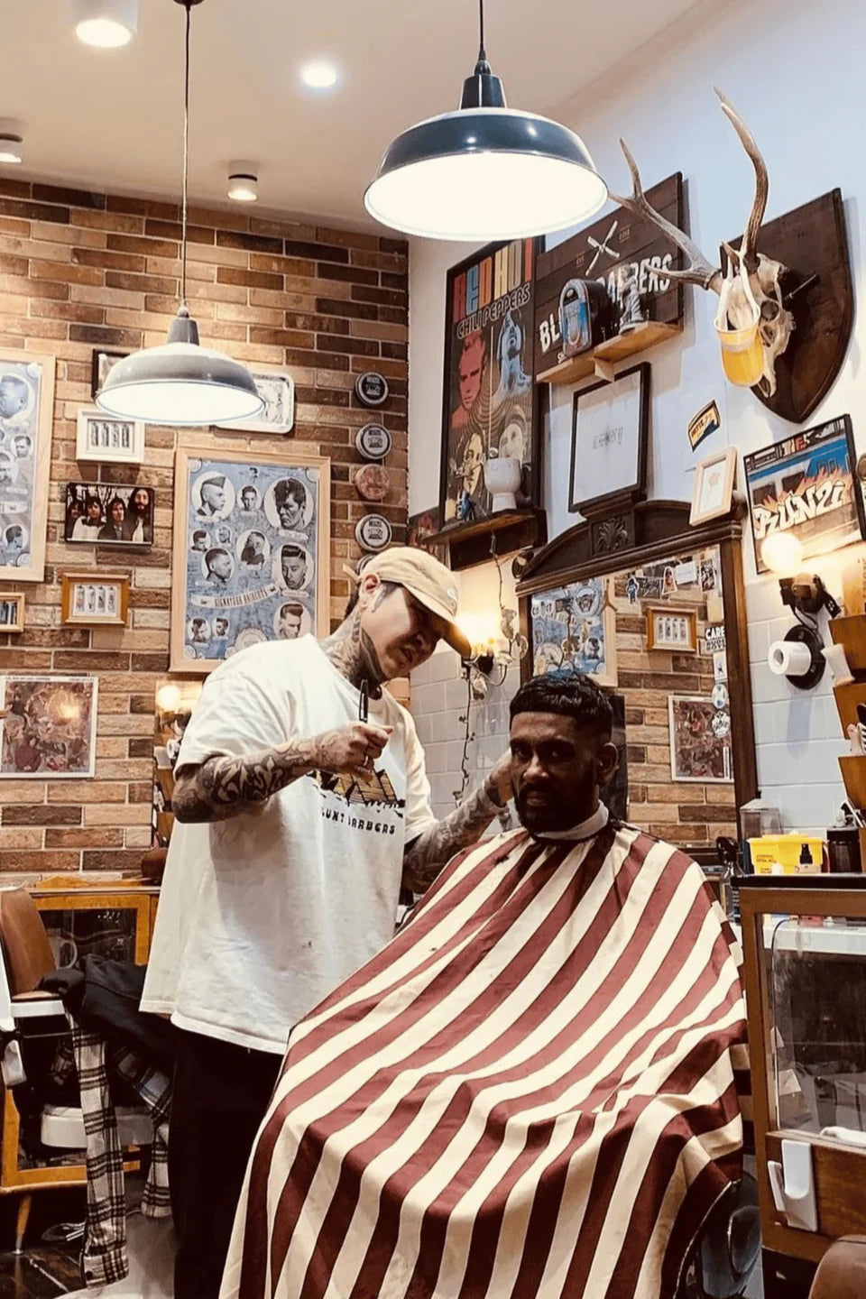 High Top Capes - Barber Cape - Banded Burgandy